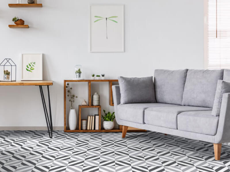 Sala pequeña con piso en hidráulico