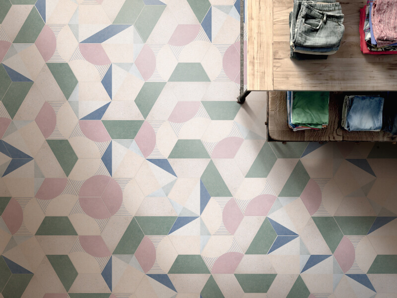 Diseño moderno de almacén con hidráulicos
