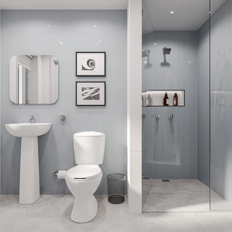 Baño en tonos claros y brillantes