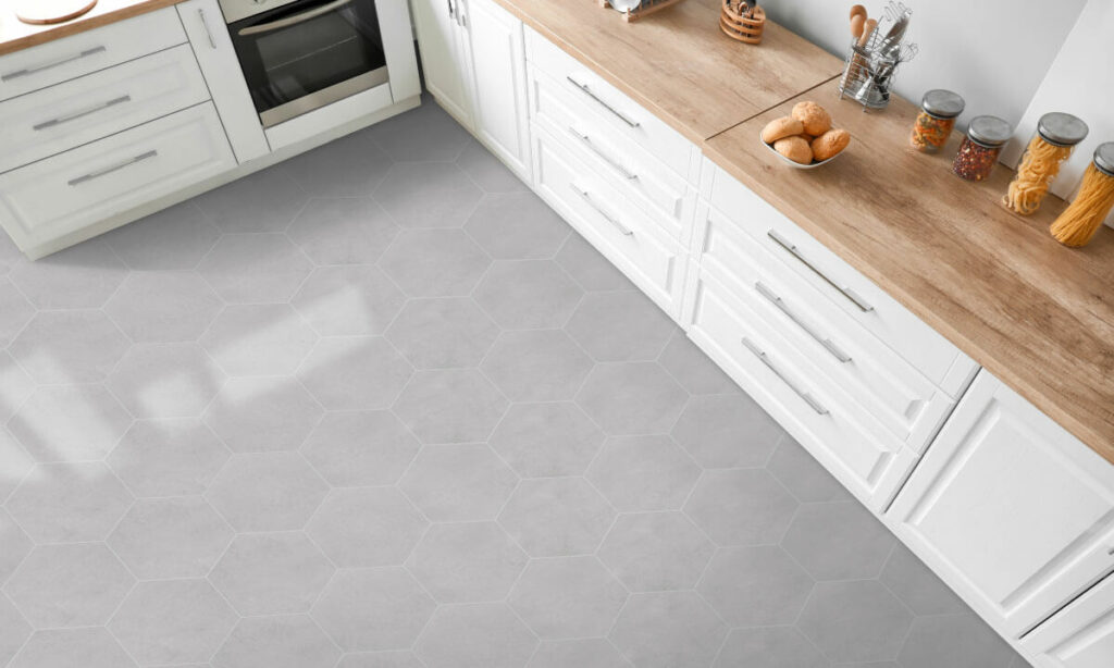 Ambiente cocina Corona con hexágonos Cemento gris