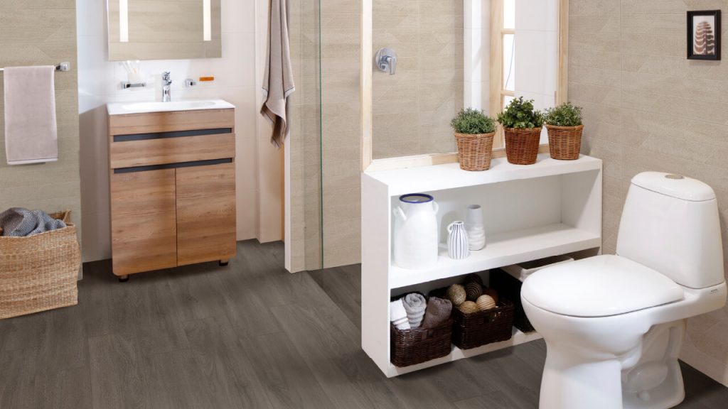 Baño Corona con sanitario Ecoclean Single, mueble Aluvia 60cm y espejo lineal led