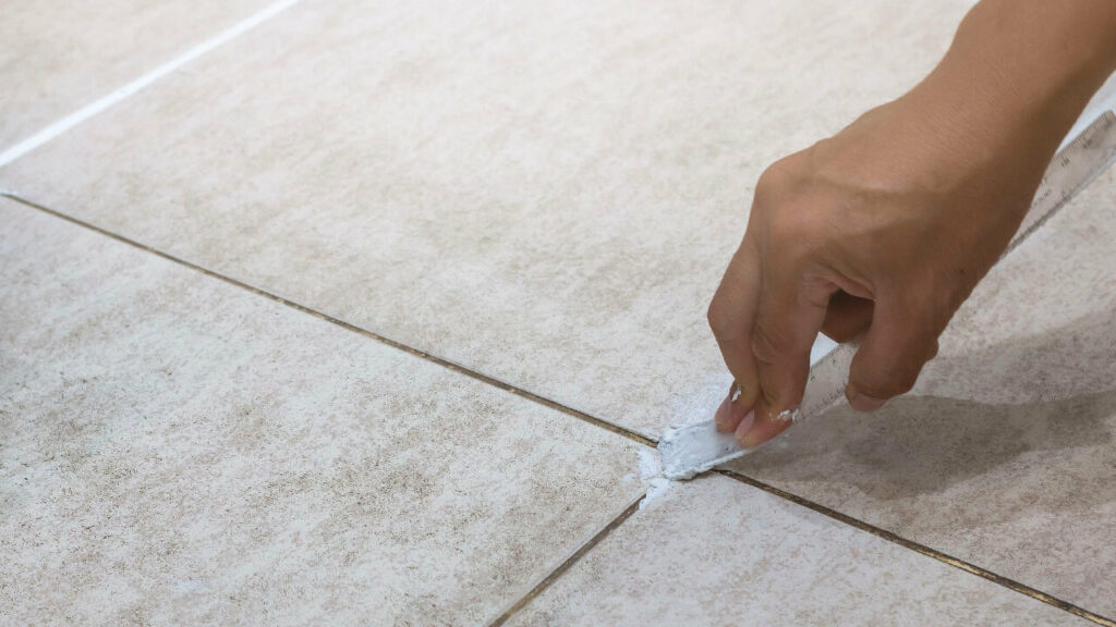 3. Pintar las juntas con pintura blanca para que se vean más “limpias”