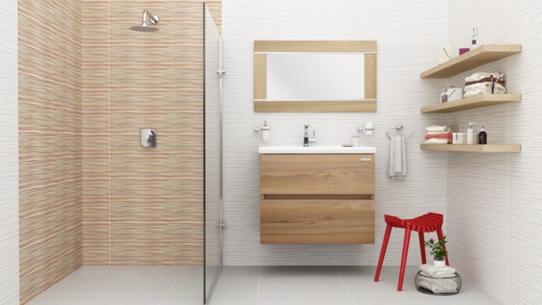 Baño Corona con fachaletas y tecnologías ahorradoras