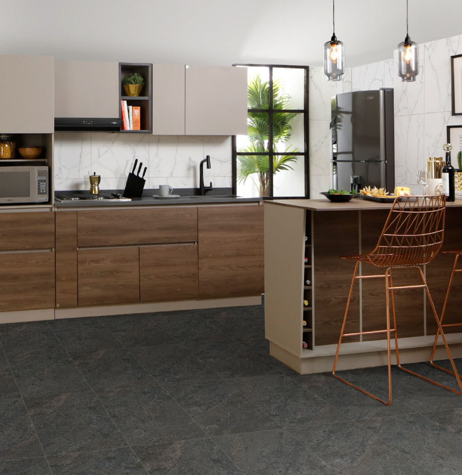 Ambiente Corona con barra y cocina Savona