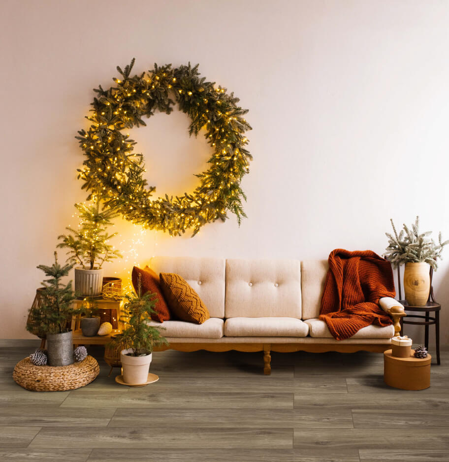 Decoración navideña en sala con ambiente Corona