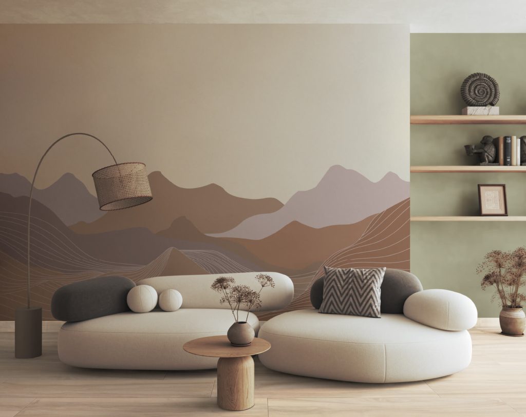 Ambiente sala Corona con mural en pared en tonos tierra.