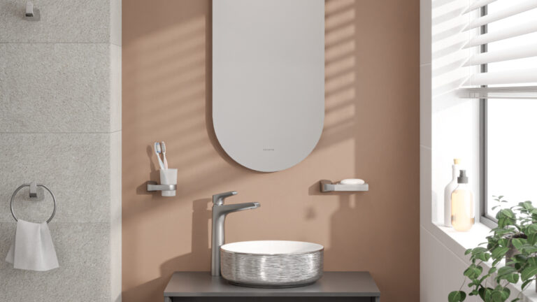 Ambiente Corona baño con tonos terracota.