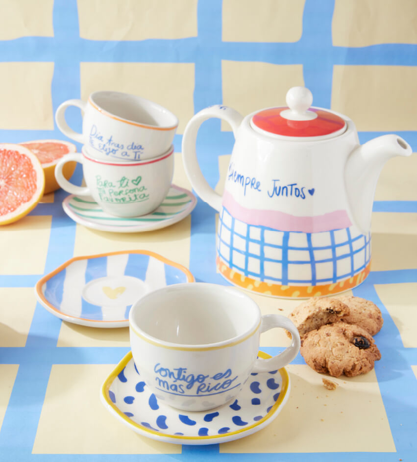 Set de té de vajillas Corona. Colección Mensajes de Poder By Jose & Cami.